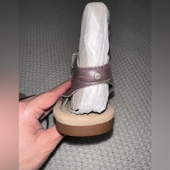 UGG Australia graphite leather "Aubray" braided front ankle strap sandals W 9‎ - Picture 6 of 9